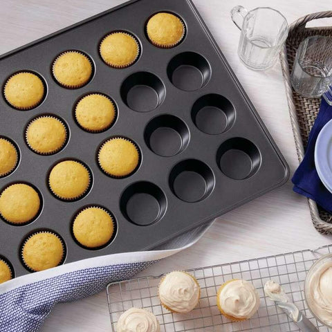 Mini cupcake baking pan (24 hole)