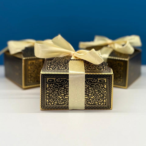 Smart Small Square Bow Design Gold Gift Box